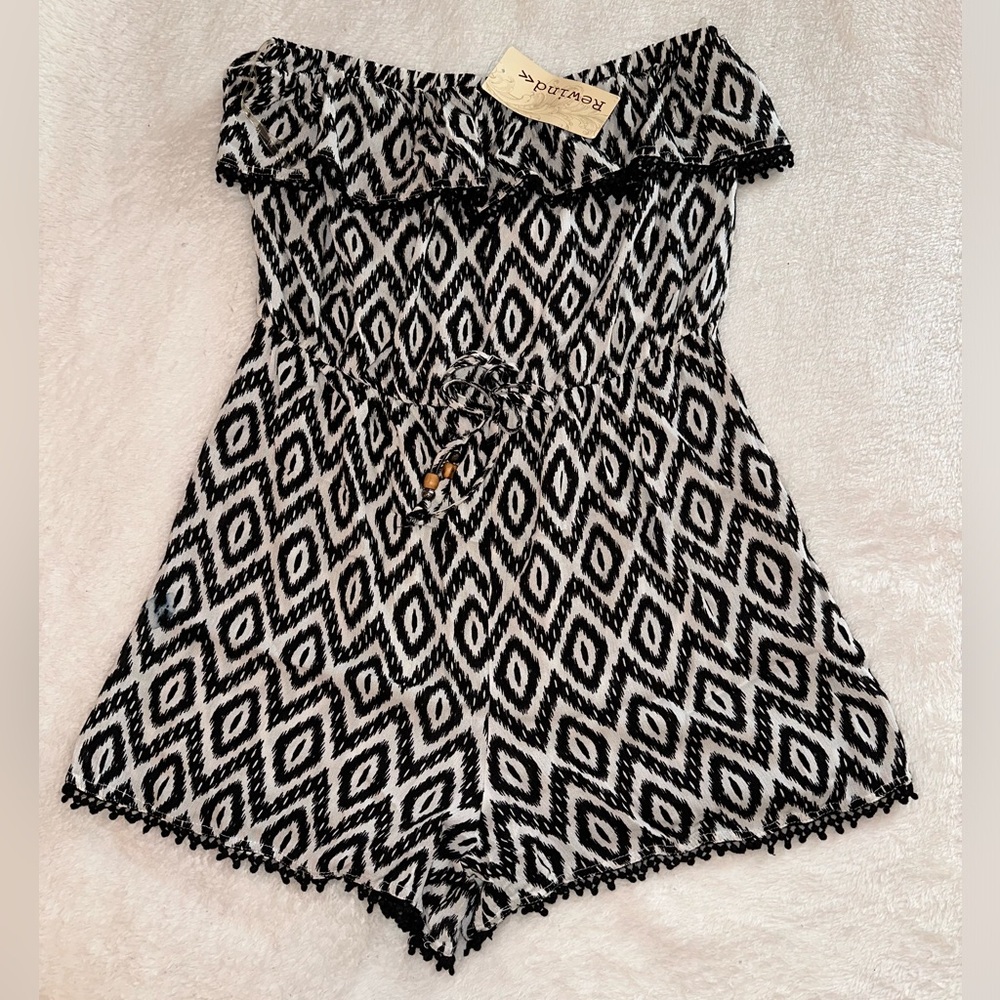 Rewind Extra Large‎ Strapless Romper NWT